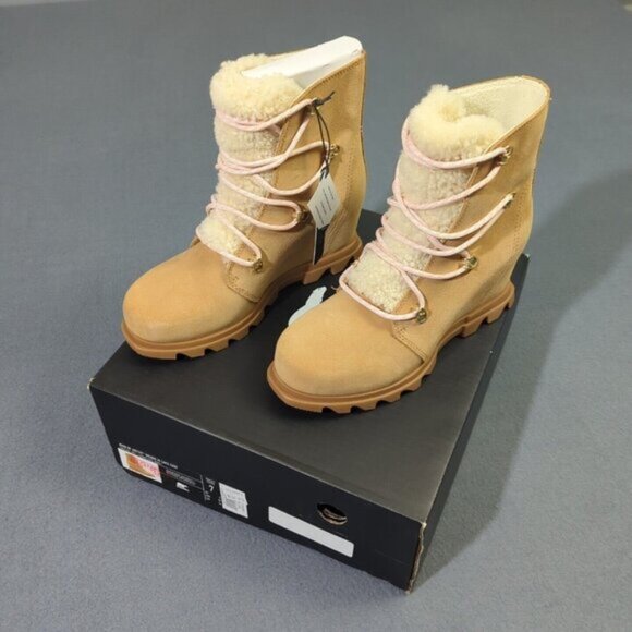 Sorel Booties Women's 7 Tawny Buff Gum 2 Joan of Arctic Wedge III Lace Cozy NWT - Picture 1 of 12